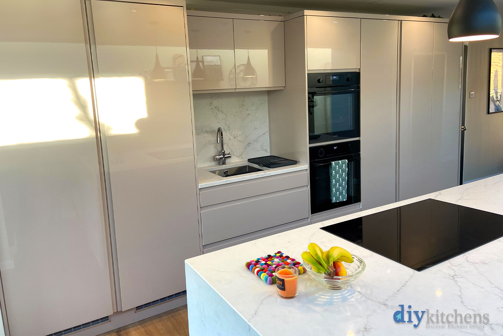 Buy Luca Gloss White Kitchen Doors at Trade Prices - DIY Kitchens