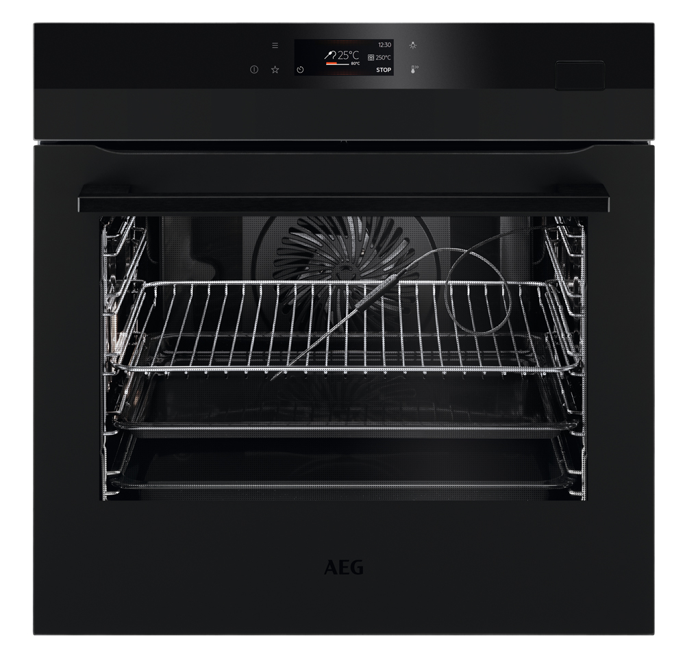 Touch Control Matt Black 7000 Series AssistedCooking Single Oven with Steam functions & Pyrolytic cleaning