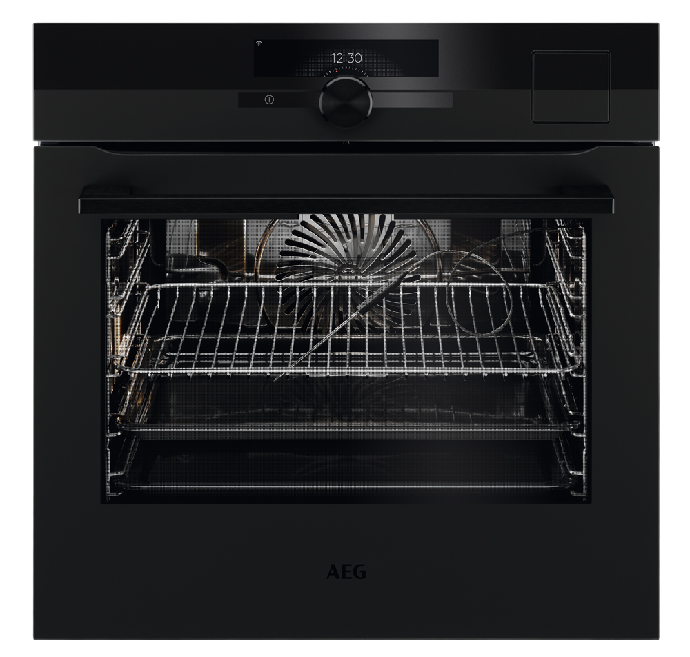 Touch Control Matt Black 9000 Series AssistedCooking Single Oven with Steam cleaning