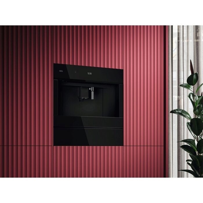 Black Gloss 8000 Integrated Coffee Machine